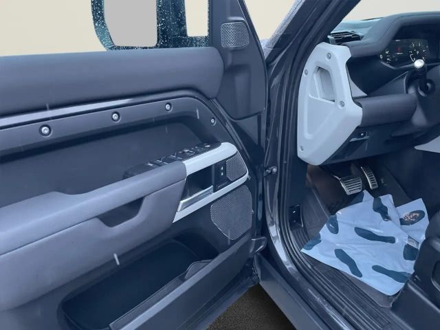 Land Rover Defender 110 D300 SE