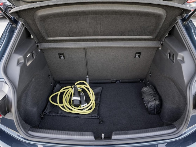 Cupra Born Kam. Sportp. Virtual ACC DynLicht KlimaA LM