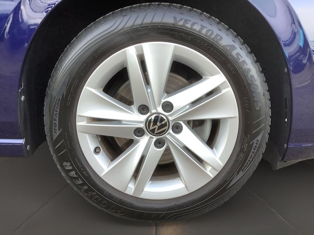 Volkswagen Golf 1.5 TSI DSG Life Variant