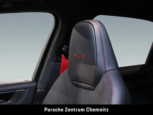Porsche Cayenne GTS