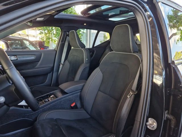 Volvo XC40 Dark Ultra