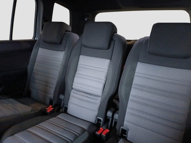 Volkswagen Touran 1,5 TSI 7-SITZER*STANDHZG*AHK*NAV*RFK* KLIMA LED ALU