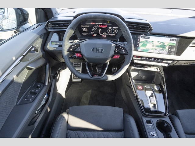 Audi RS3 Quattro S-Tronic Sedan