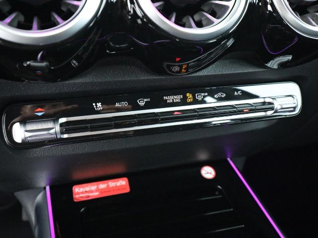 Mercedes-Benz GLB 180 