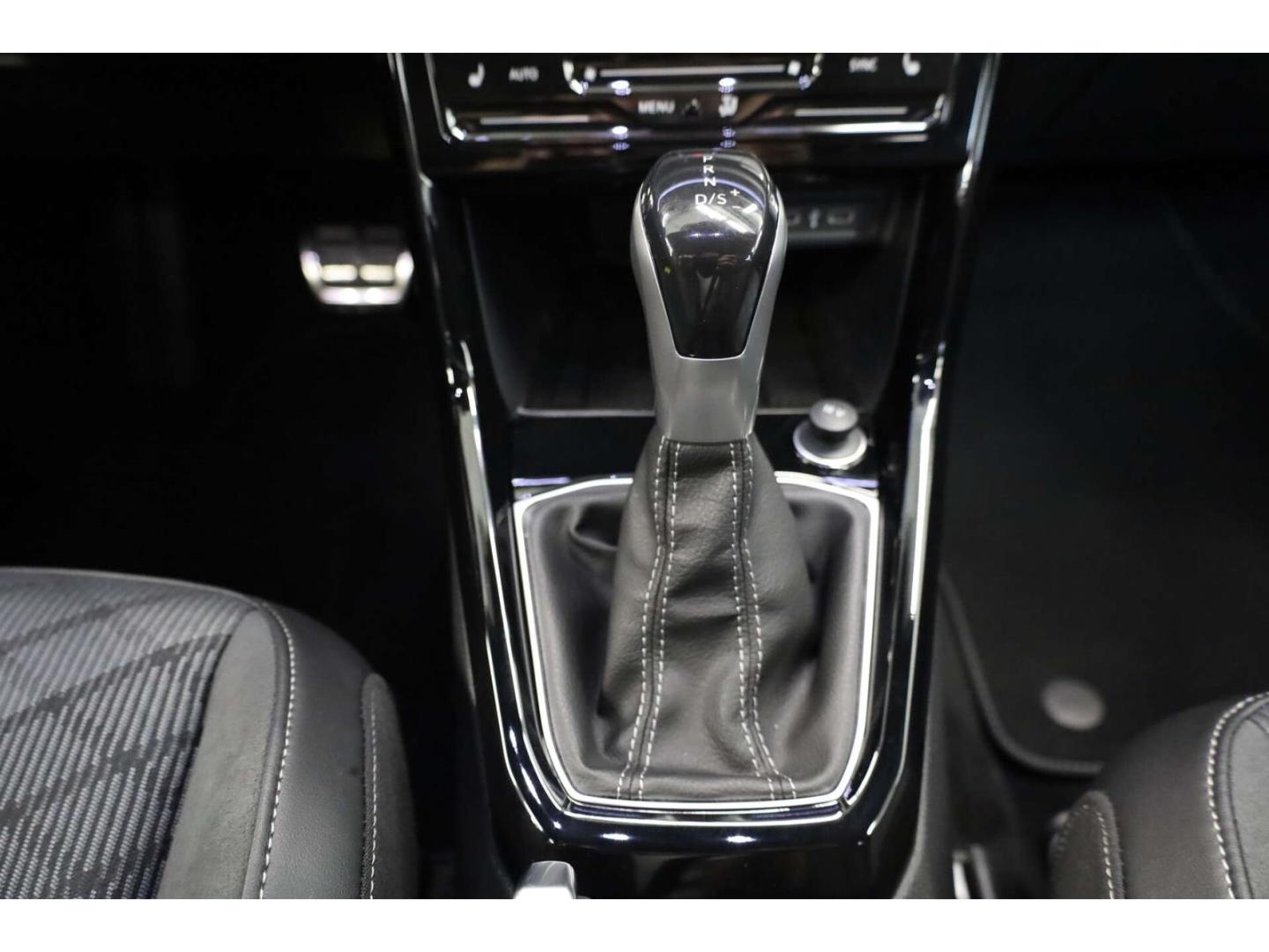 Volkswagen T-Cross 1.0 TSI R-Line