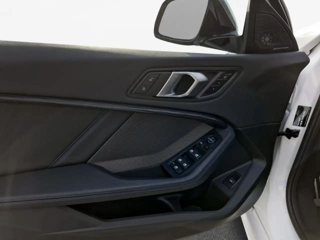 BMW 118 118d M-Sport Sedan