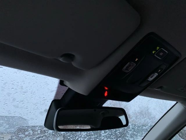 Renault Captur Hybrid Intens