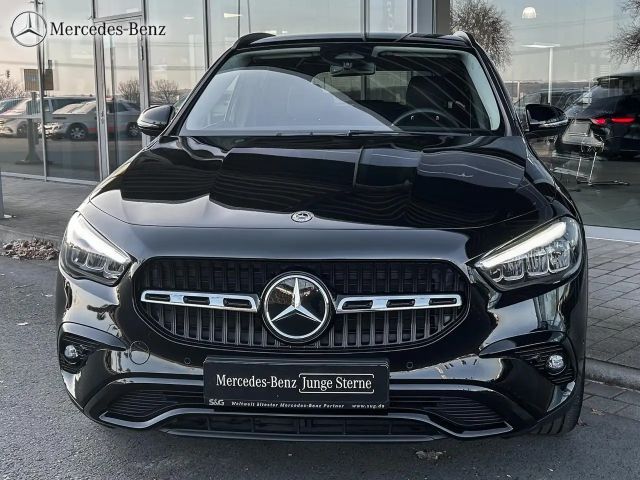 Mercedes-Benz GLA 200 GLA 200 d