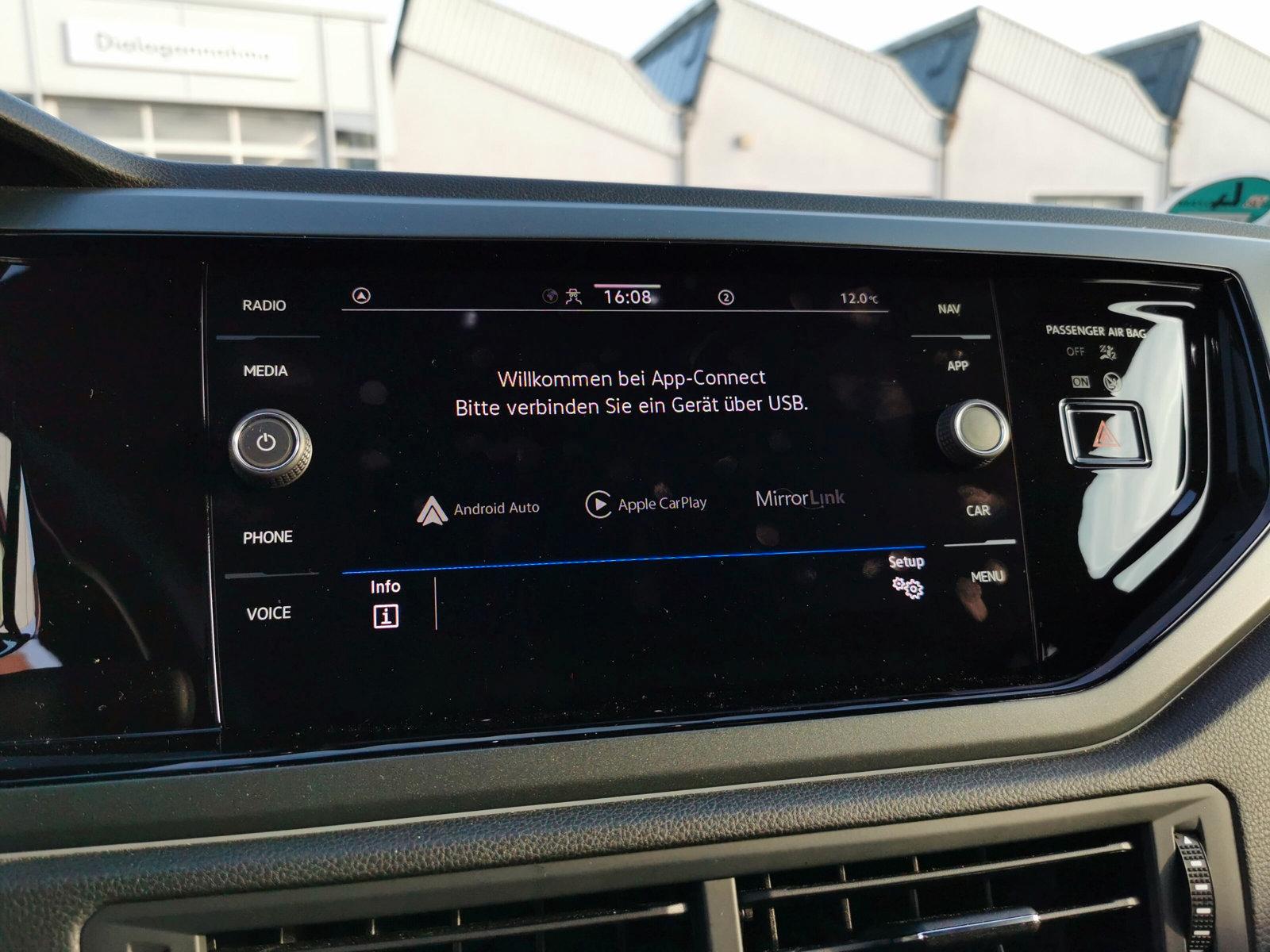 Volkswagen Taigo 1.0 TSI DSG R-Line