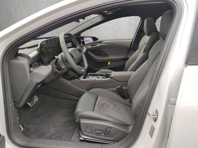 Audi A6 e-tron Avant Quattro