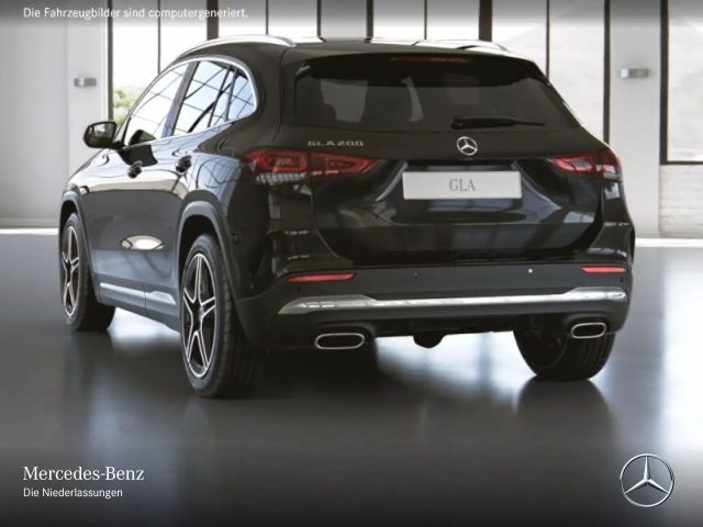 Mercedes-Benz GLA 200 AMG Line