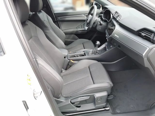 Audi Q3 35 TFSI S-Line