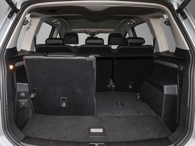 Volkswagen Touran 1.5 TSI DSG R-Line