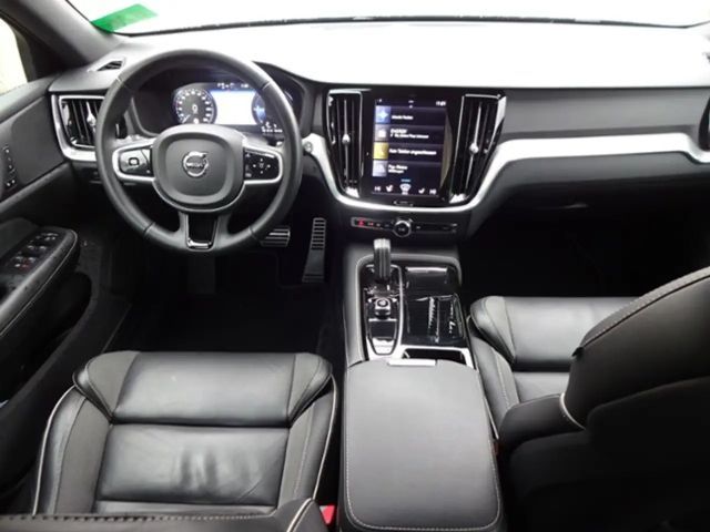 Volvo V60 AWD R-Design T6