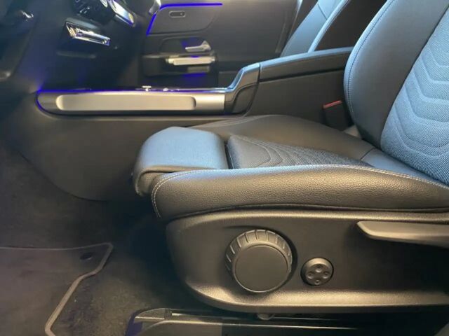 Mercedes-Benz EQB 300 4MATIC Progressive