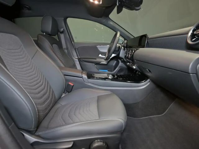 Mercedes-Benz A 180 Progressive