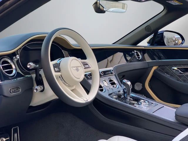 Bentley Continental GTC V8