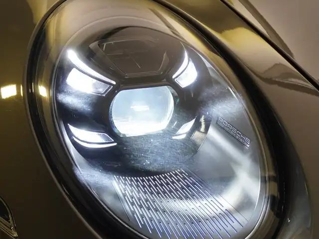 Porsche 992 Cabrio Carrera