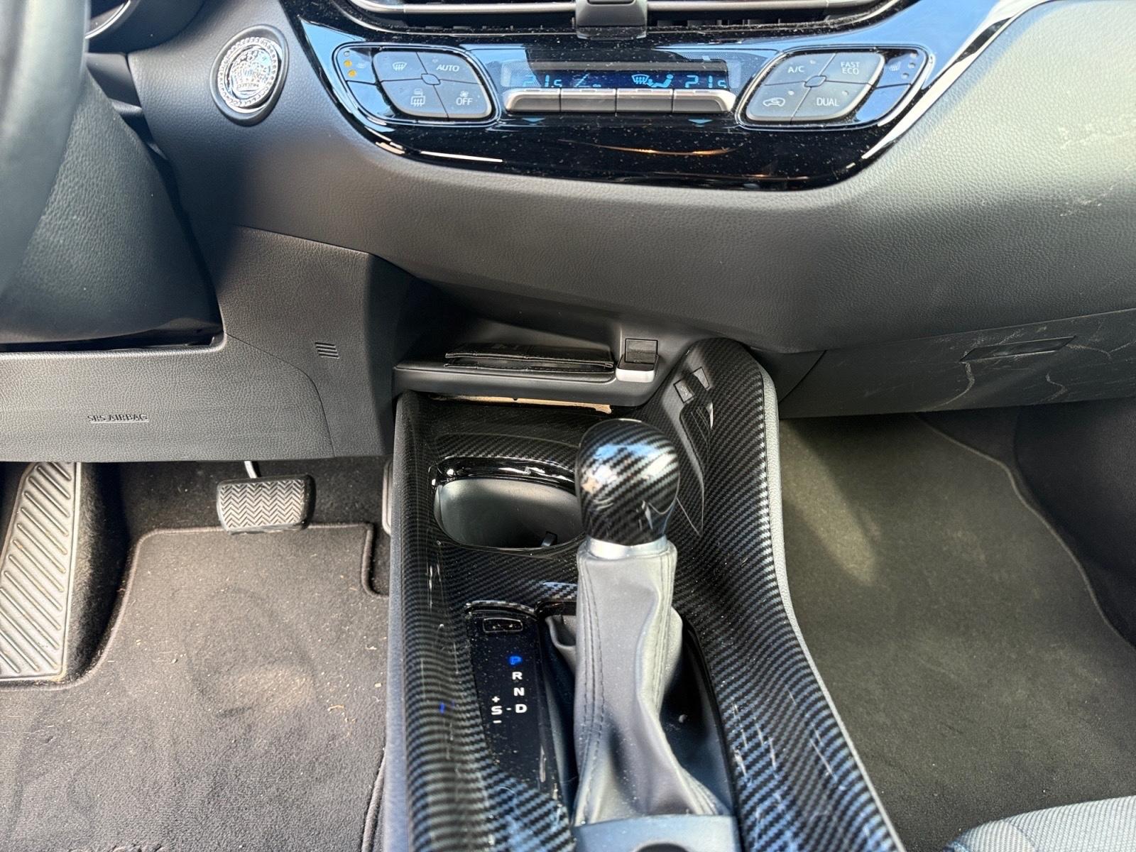 Toyota C-HR Hybride Team D