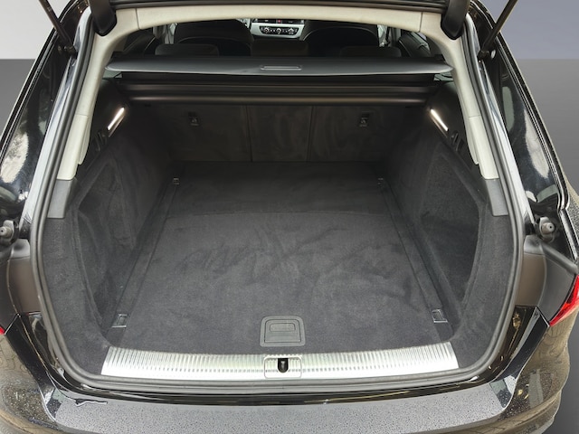 Audi A4 35 TFSI Avant S-Tronic