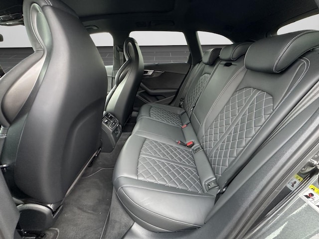 Audi S4 Avant Quattro