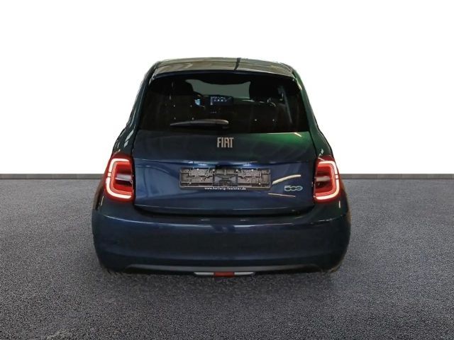 Fiat 500e Style & Komfort Paket 42kwh Batterie 360 Kamera LE
