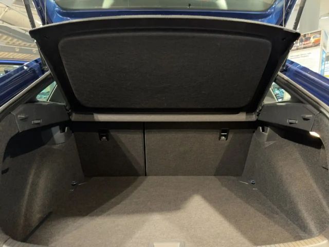 Volkswagen Taigo 1.0 TSI DSG R-Line