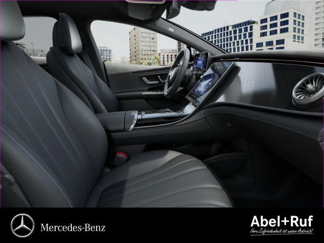 Mercedes-Benz EQE 300 AMG Line Sedan