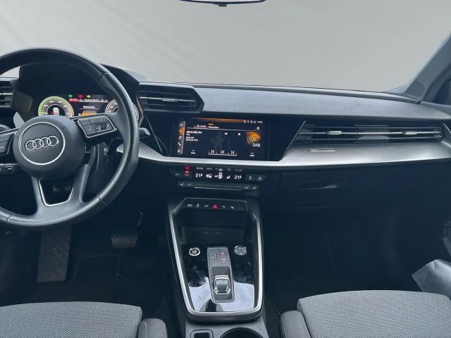 Audi A3 Hybride S-Line Sedan
