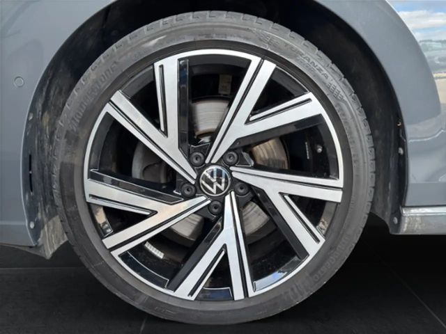 Volkswagen Golf 2.0 TSI Golf VIII Style