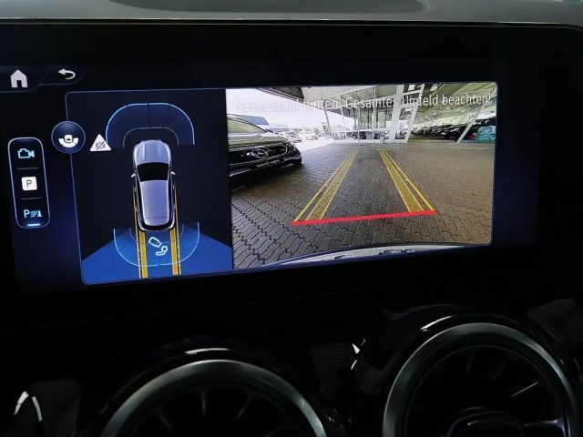 Mercedes-Benz GLA 200 AMG Line