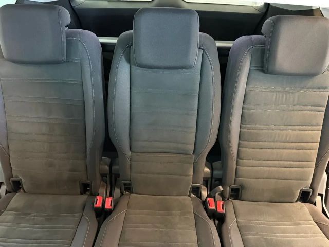 Volkswagen Touran 1.5 TSI Highline