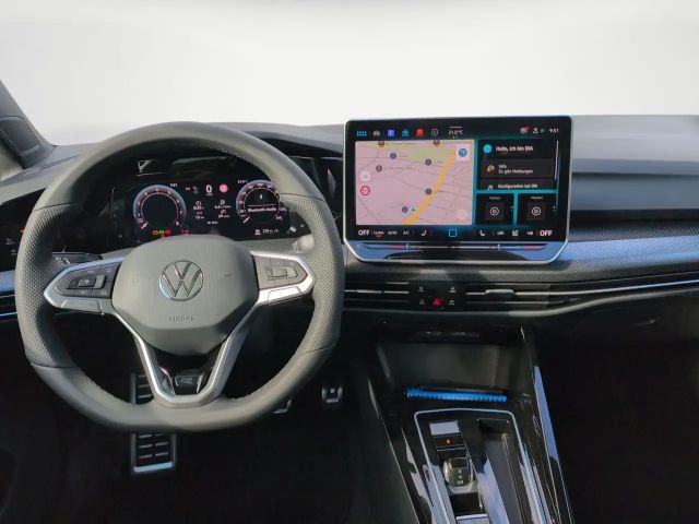 Volkswagen Golf 1.5 eTSI DSG R-Line