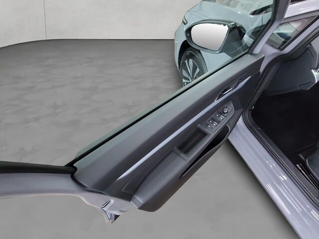 Volkswagen Golf 1.5 eTSI DSG Golf VIII