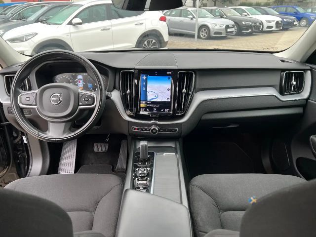 Volvo XC60 Momentum