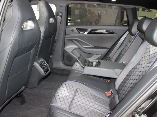 Volkswagen Passat 2.0 TDI R-Line Variant