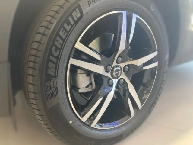 Volvo XC40 Dark Plus