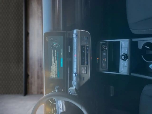 Hyundai Kona 64 kWh Electric