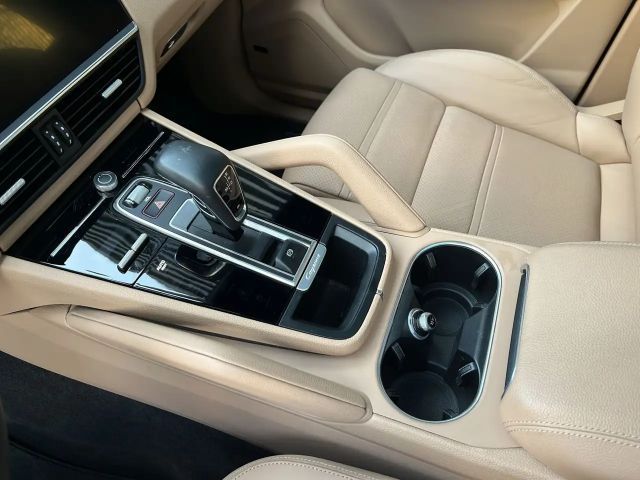 Porsche Cayenne Coupé Platinum Edition