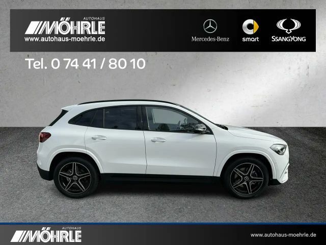 Mercedes-Benz GLA 180 AMG Line