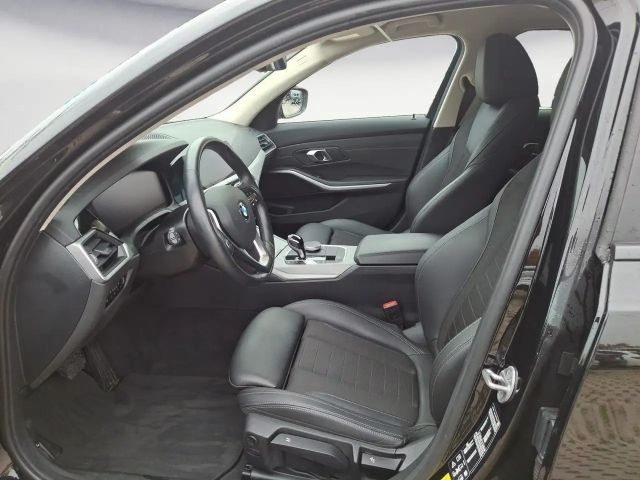 BMW 320 320d Advantage pakket Touring xDrive