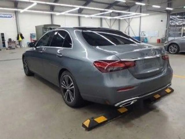Mercedes-Benz E 220 AVANTGARDE E 220 d Sedan