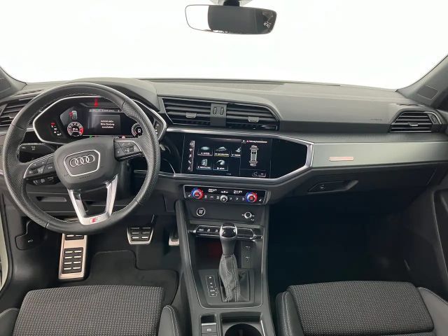 Audi Q3 35 TFSI S-Line