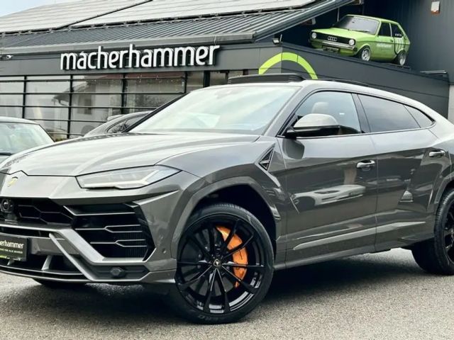 Lamborghini Urus AWD