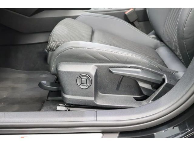 Audi A3 35 TFSI S-Line Sedan Sportback