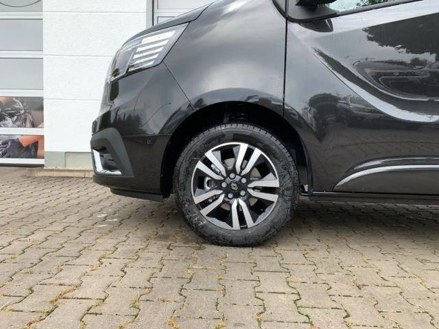 Renault Trafic Blue EDC Spaceclass
