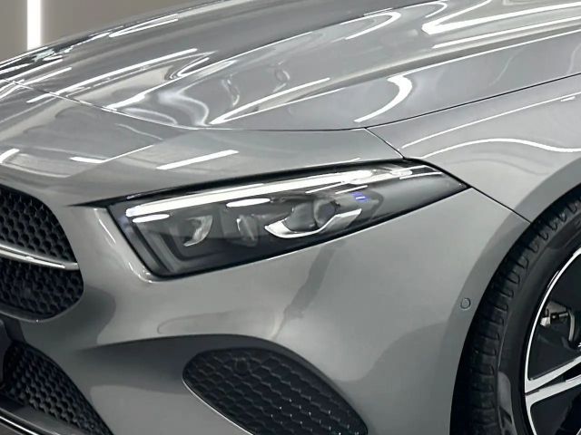 Mercedes-Benz A 180 Progressive