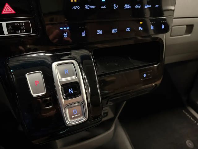 Hyundai Staria Signature Vierwielaandrijving