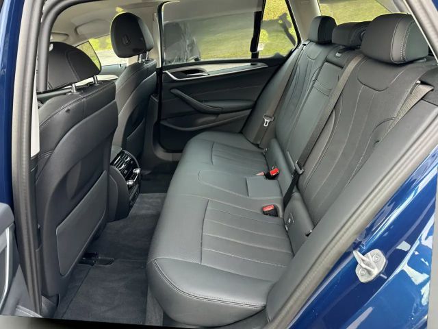 BMW 530 530e Touring