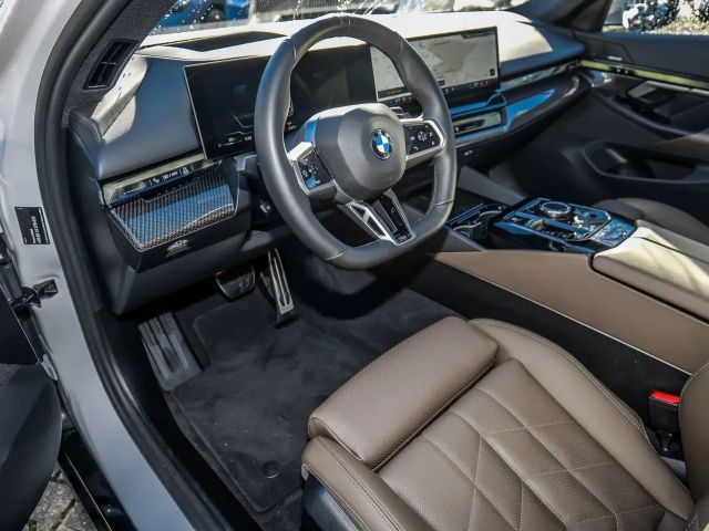 BMW 520 520d M-Sport Touring xDrive